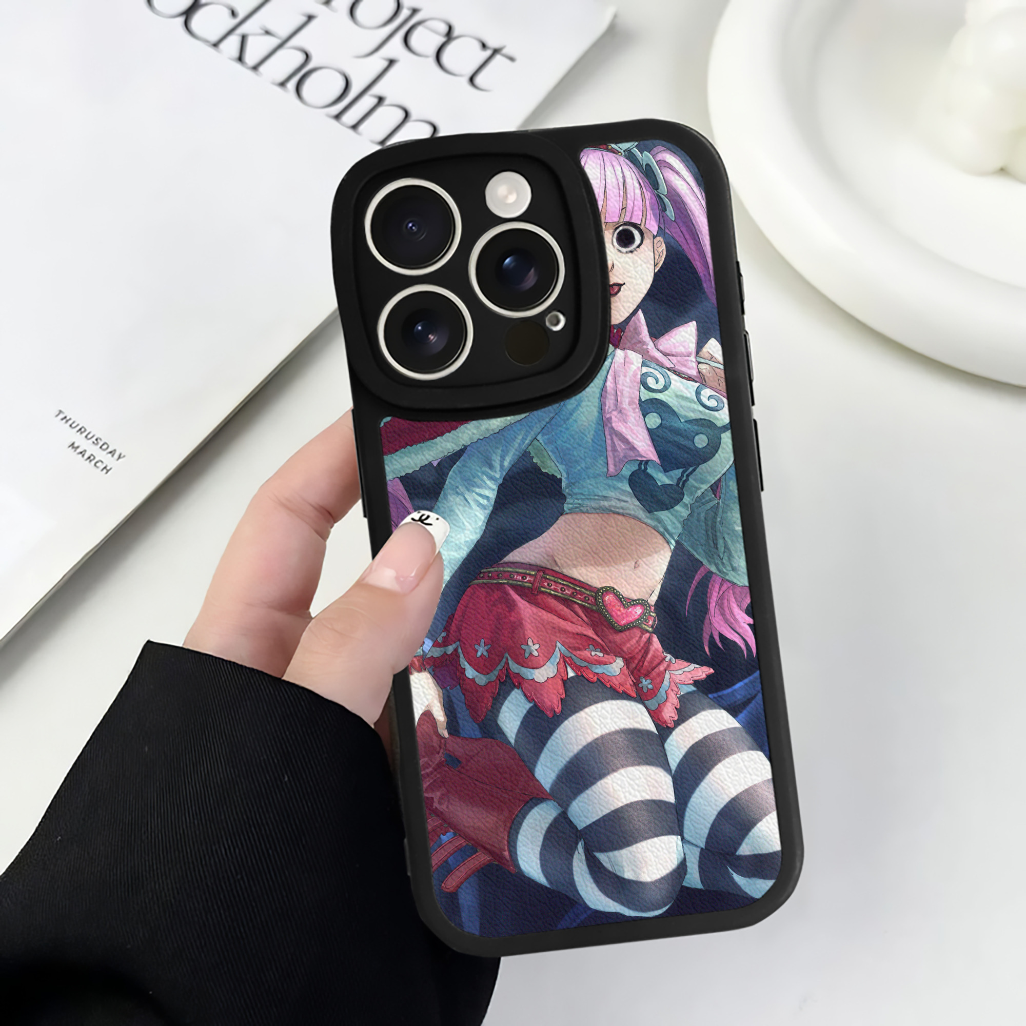 （画像用） ワンピース ONE PIECE 【iPhone 16シリーズ対応】シリコンスマホケース（レザー調） 材質：シリコン